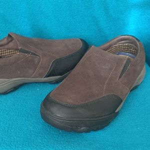 Men athletic slip on
